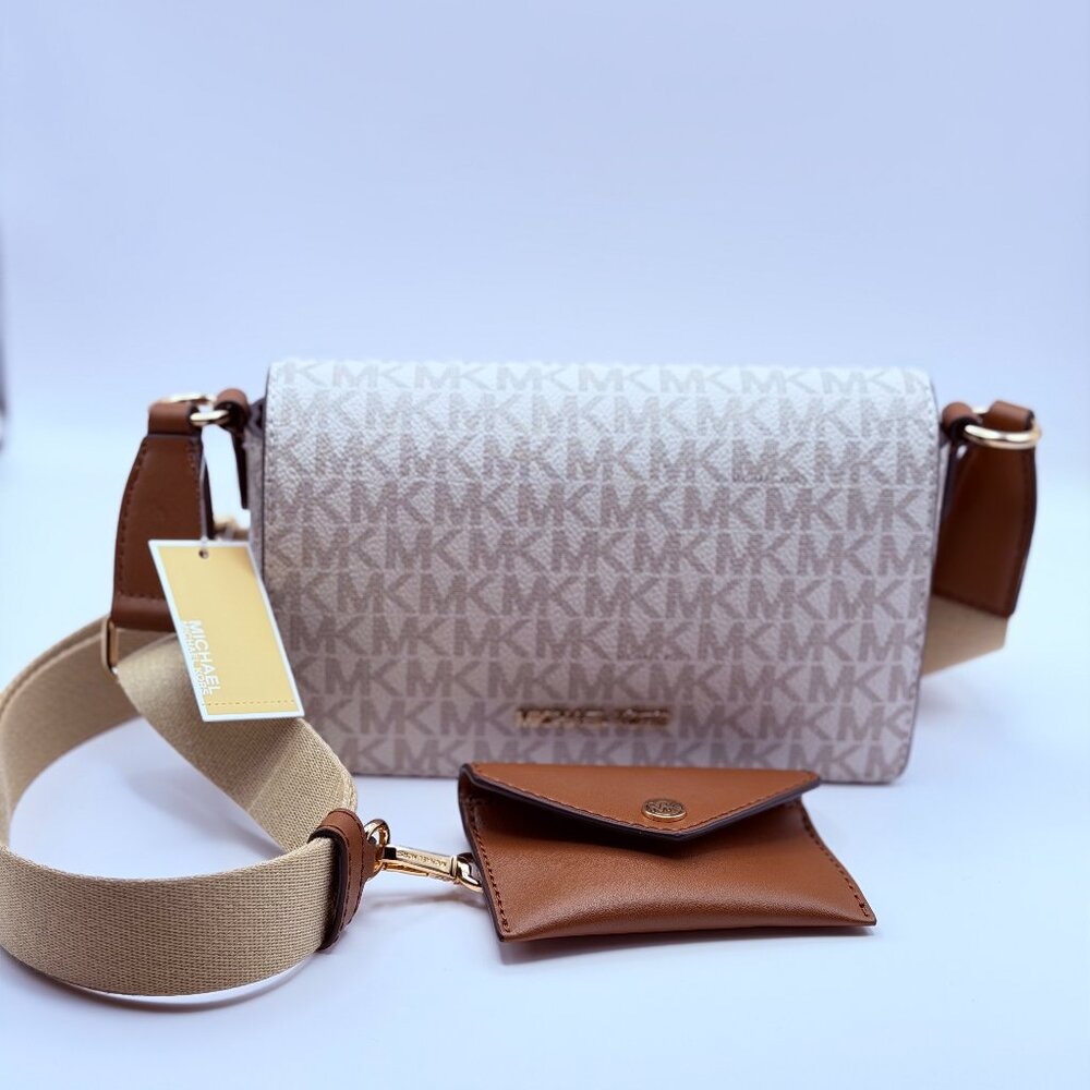 "Vincent" by Michael Kors -NWT! ✨